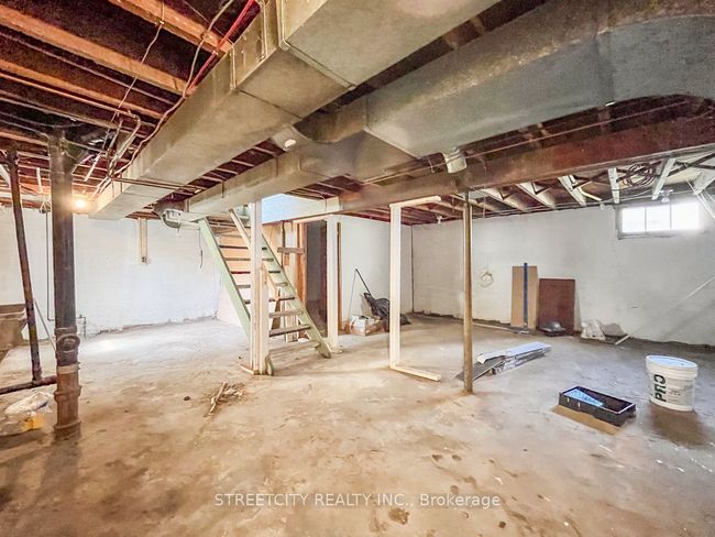 116 Sterling St, House other with 3 bedrooms, 1 bathrooms and 2 parking in London ON | Image 30