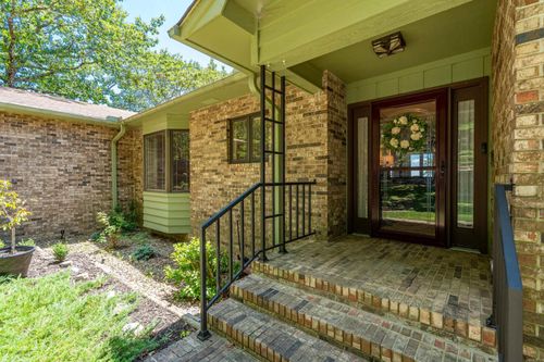 19 Ponferrada Way, Hot Springs Village, AR, 71909-4315 | Card Image