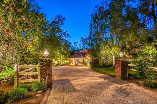 19 Dapplegray Rd, Bell Canyon, CA, 91307-1010 | Card Image