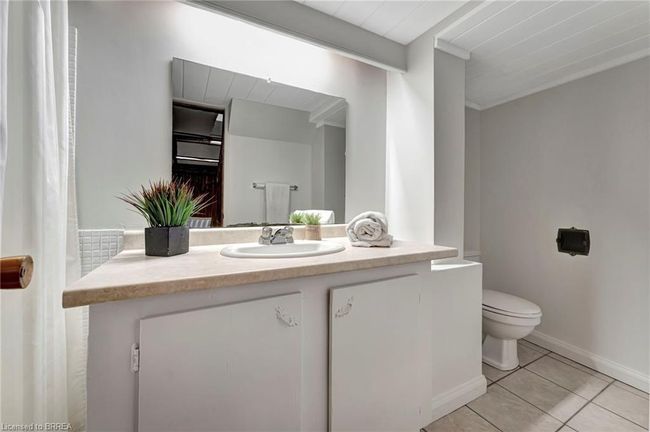660 Mullin Way, House other with 4 bedrooms, 2 bathrooms and 3 parking in Burlington ON | Image 18