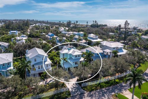 333 Firehouse Ct, LONGBOAT KEY, FL, 34228-1105 | Card Image