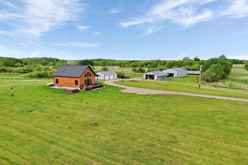 39057 Variolite St Nw, Dalbo, MN, 55017-8539 | Card Image