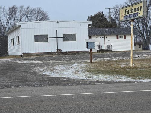 8428 Lincoln Way E, Orrville, OH, 44667-9310 | Card Image