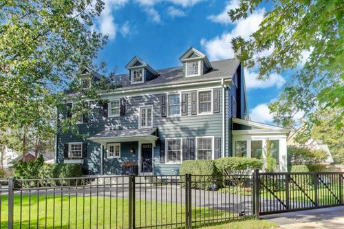 386 Fairview Ave, Winnetka, IL, 60093-4150 | Card Image