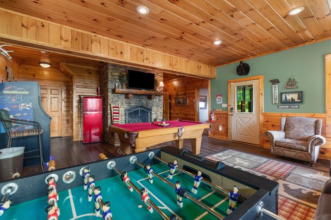 2414 Walnut Cove Way, House other with 4 bedrooms, 6 bathrooms and null parking in Sevierville TN | Image 31