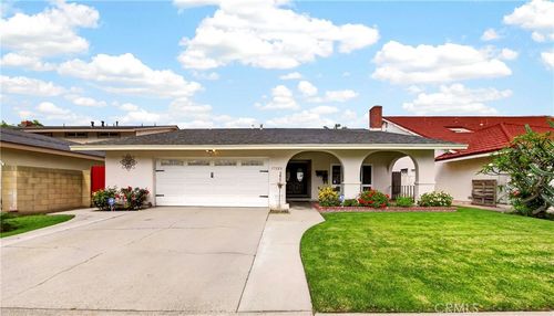 17323 Grayland, Cerritos, CA, 90703 | Card Image