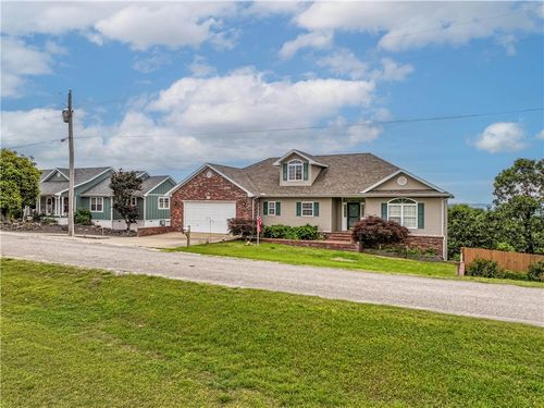 17 La Costa Dr, Holiday Island, AR, 72631-5317 | Card Image