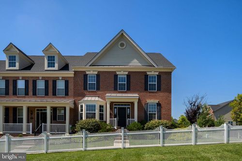 4837 E Blossom Dr, DOYLESTOWN, PA, 18902-1440 | Card Image