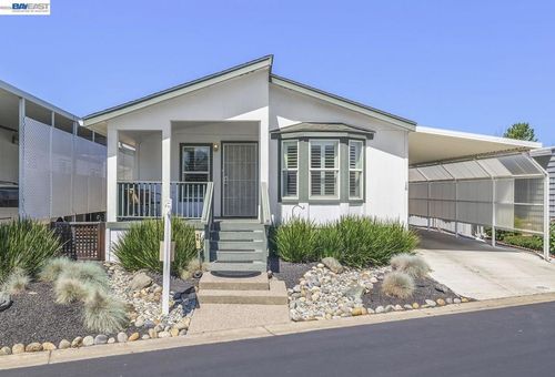 spc-16-3263 Vineyard Ave, Pleasanton, CA, 94566-6331 | Card Image