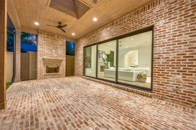 Outdoor Living Area | Image 39