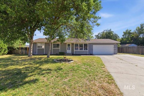 8734 W Austin St, Garden City, ID, 83714-1619 | Card Image