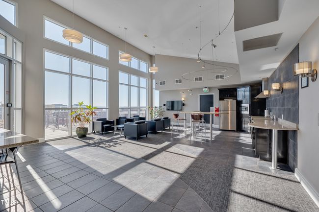 25-The West Unit 620-25 | Image 30
