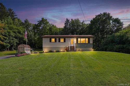 158 Bower Rd, Poughkeepsie, NY, 12603-1114 | Card Image