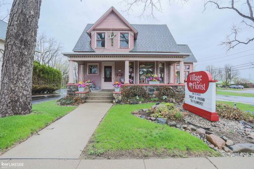 305 S Main St, Romeo, MI, 48065-5185 | Card Image