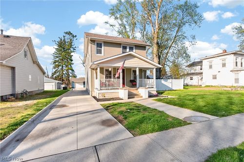 363 Seeley Ave, Amherst, OH, 44001-1435 | Card Image