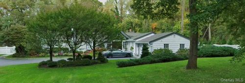 14 Horse Hill Rd, Glen Head, NY, 11545-2606 | Card Image