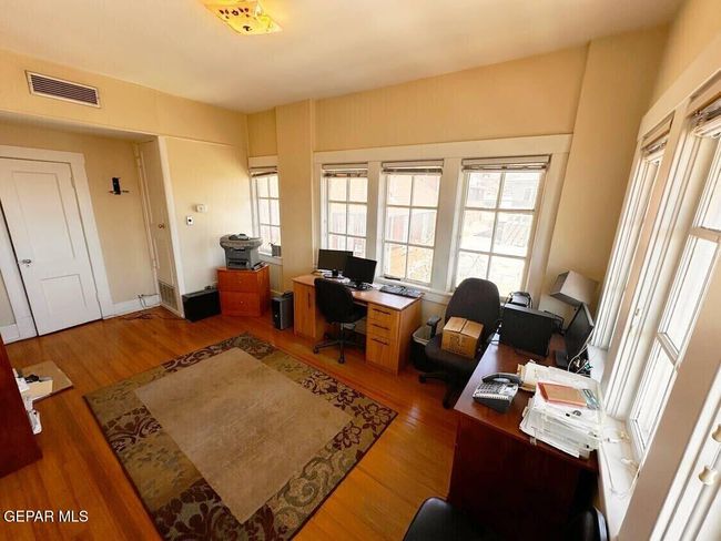 attachment (20) | Image 10