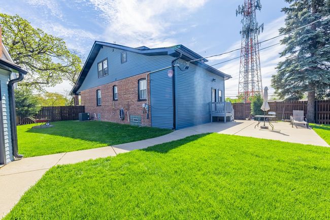Step outside to your private oasis: a graciously l | Image 68