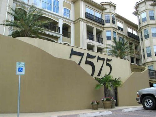 apt-3303-7575 Kirby Dr, Houston, TX, 77030-4452 | Card Image