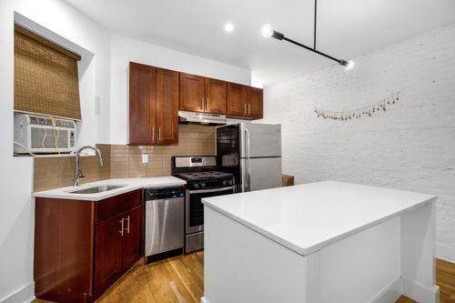 2-248 Bainbridge St, Brooklyn, NY, 11233-1978 | Card Image