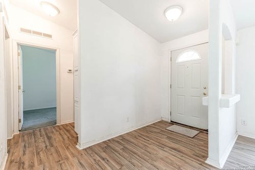 181 County Road 6816, Natalia, TX, 78059-2527 | Card Image