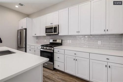 16-3809 Valley View Rd, Austin, TX, 78704-8185 | Card Image