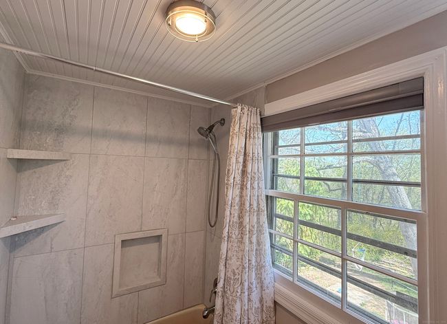 50 Downs Rd, House other with 3 bedrooms, 1 bathrooms and 4 parking in Monroe CT | Image 10