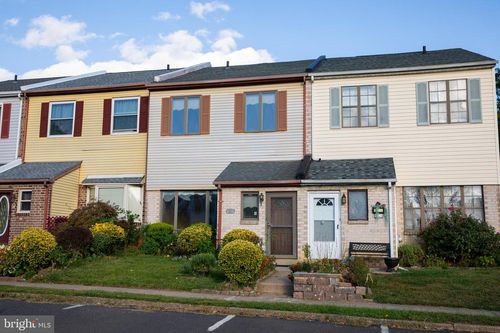 5111 Euston Ct, BENSALEM, PA, 19020-2334 | Card Image