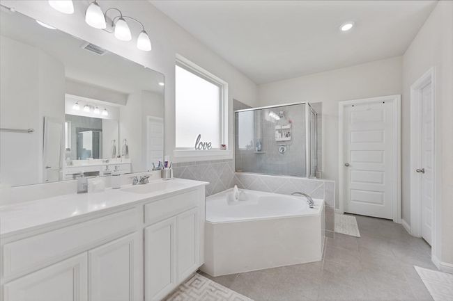 3823 Fleetwood Falls Ln, House other with 5 bedrooms, 4 bathrooms and 2 parking in Spring TX | Image 12