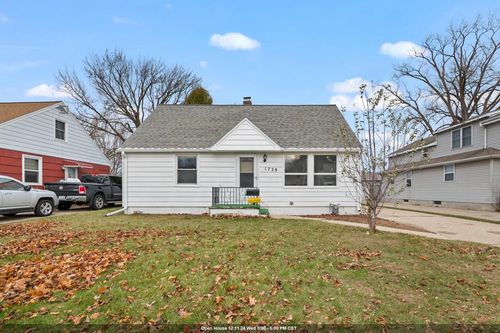 1729 Smith Street, GREEN BAY, WI, 54302 | Card Image