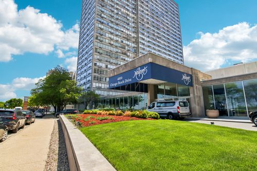 1507s-4800 Chicago Beach Dr, Chicago, IL, 60615-7007 | Card Image