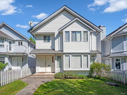 3529 Napier St, Vancouver, BC, V5K2X8 | Card Image