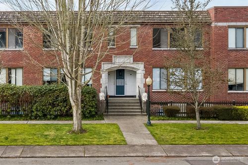 apt-105-2120 Highland Ave, Everett, WA, 98201-2651 | Card Image