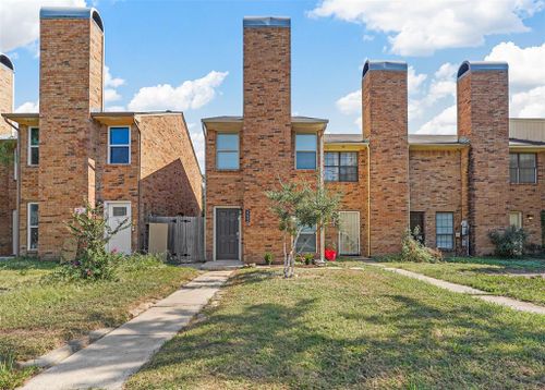 2232 Colony Court, Dallas, TX, 75235 | Card Image