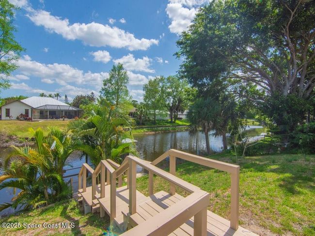 344 Concha Dr, House other with 3 bedrooms, 2 bathrooms and null parking in Sebastian FL | Image 8