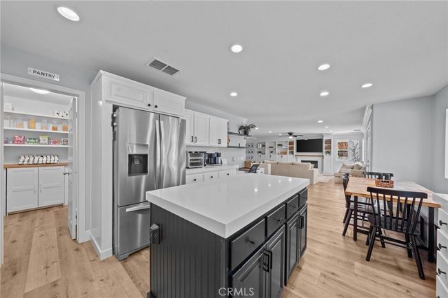 11199 Evergreen Loop, House other with 4 bedrooms, 4 bathrooms and 2 parking in Corona CA | Image 12