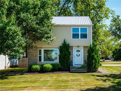 32449 Lake Rd, Avon Lake, OH, 44012-1763 | Card Image