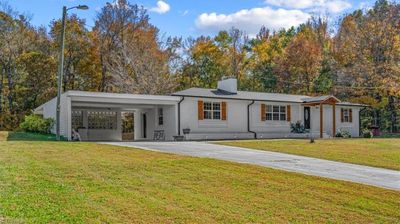 691 Rich Hilton Road, House other with 2 bedrooms, 1 bathrooms and null parking in Thomasville NC | Image 3