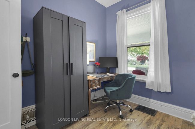 718 William St, House other with 3 bedrooms, 1 bathrooms and 3 parking in London ON | Image 9