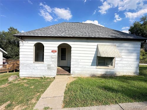1218 Walnut Street, Hannibal, MO, 63401 | Card Image