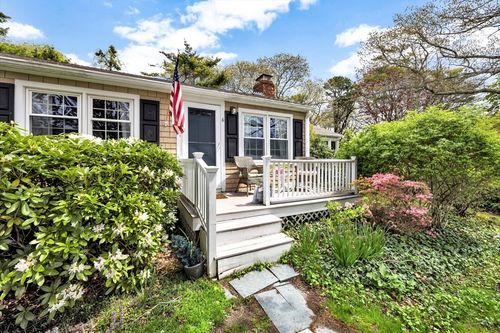 6 Captain Morgan Rd, East Sandwich, MA, 02537-1117 | Card Image
