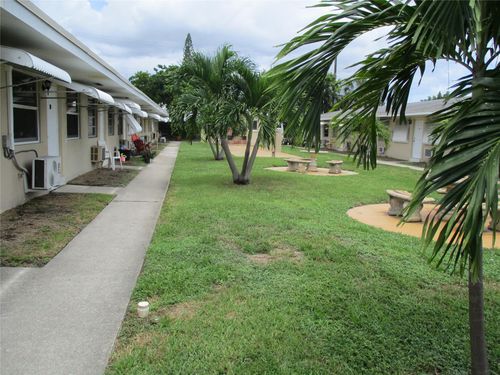 apt-16-2901 Polk St, Hollywood, FL, 33020-4247 | Card Image