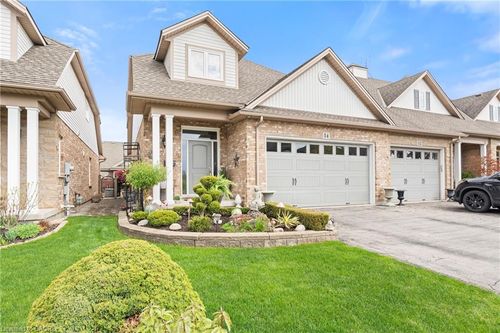 54 Videl Cres N, St Catharines, ON, L2W0A3 | Card Image