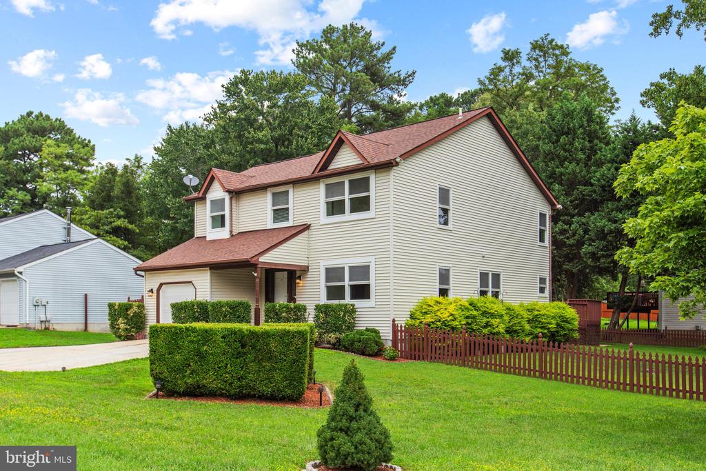 Residential in LEXINGTON PARK 2