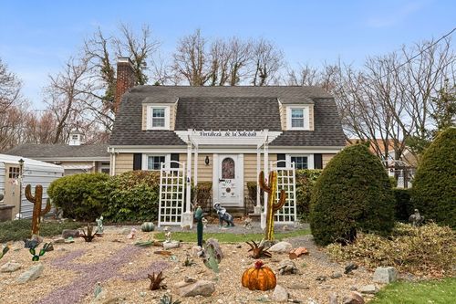 113 Reed Ave, North Attleboro, MA, 02760-1934 | Card Image