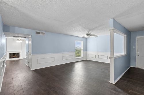 212-6032 Westridge Ln, Fort Worth, TX, 76116-8457 | Card Image