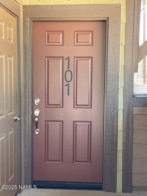 101-2950 W Presidio Dr, Flagstaff, AZ, 86001-9170 | Card Image