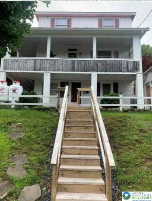 421 E Railroad St, Nesquehoning, PA, 18240-1716 | Card Image