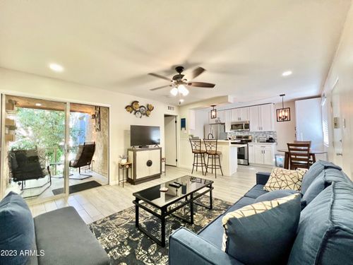 218e-3313 N 68th St, Scottsdale, AZ, 85251-6208 | Card Image