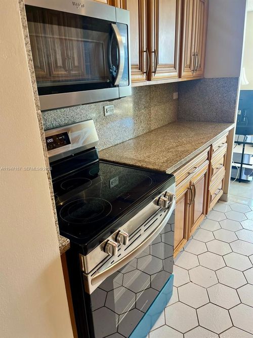 apt-1714-251 174th St, Sunny Isles Beach, FL, 33160-3366 | Card Image